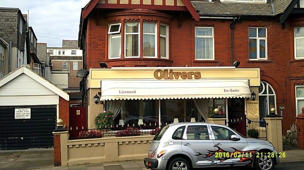 Olivers Strickley Over 35 Years Only Blackpool Esterno foto